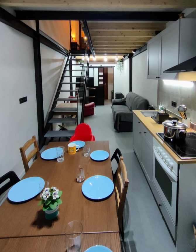 Disfruta de mariscos y albariño